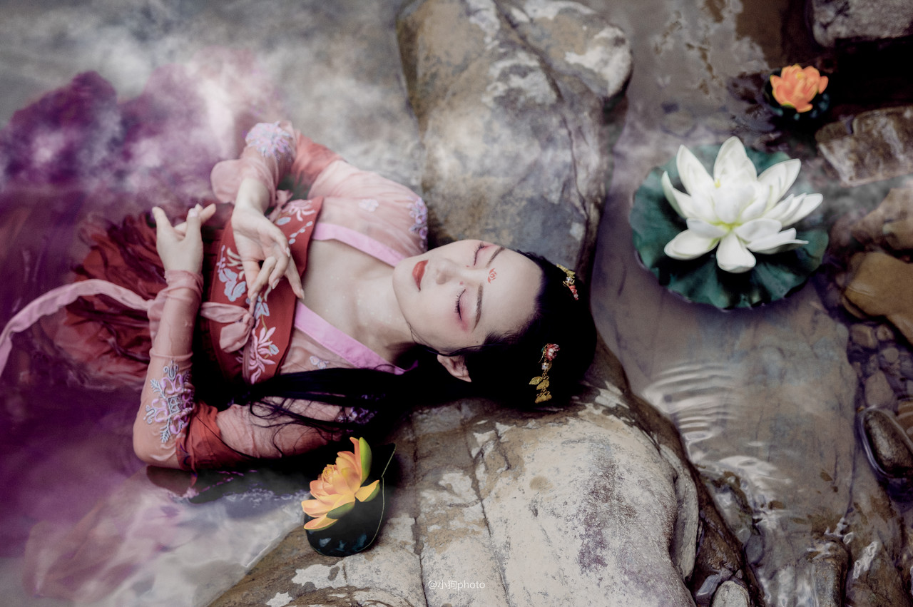 小说：他是混沌丹神，随手炼练，其他丹药师哭了：怎么练的这么好