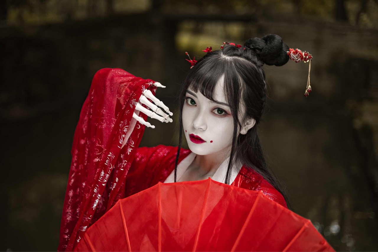 小说：恶魔来袭，哪知小伙觉醒魔道真意，竟吓得对方跪地臣服