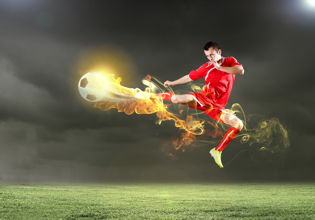 小说：华夏小将一球成名，德国球迷涌入丙级联赛，只为看他踢球