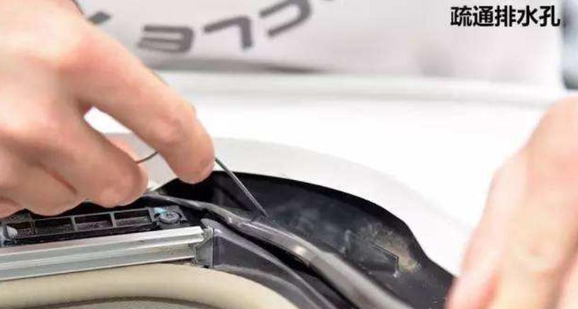 一招彻底根治大众天窗漏水,一般处理汽车天窗漏水需多少钱