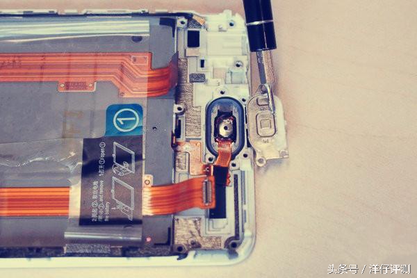 拆解一台vivox7plus全网通手机,vivox7测评