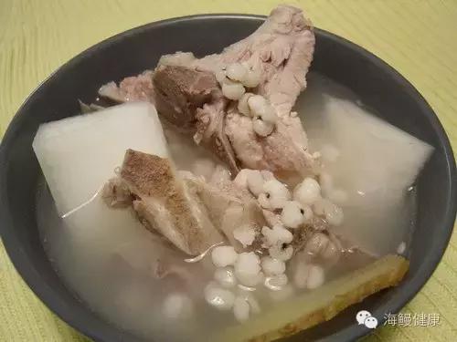 嘴苦喉咙苦是怎么回事,嘴苦是怎么回事啊