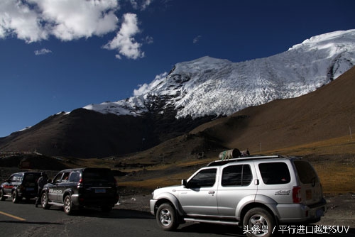 兰德酷路泽和路虎卫士110哪个好,兰德酷路泽2024款越野测试