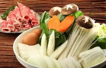 与专家面对面对话,与专家交谈