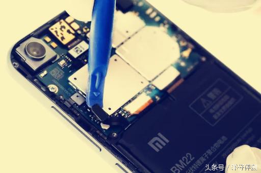 小米5位插线板拆解,小米5pro拆解