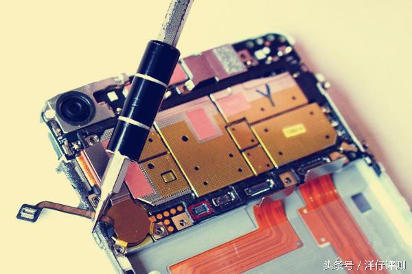 拆解一台vivox7plus全网通手机,vivox7测评