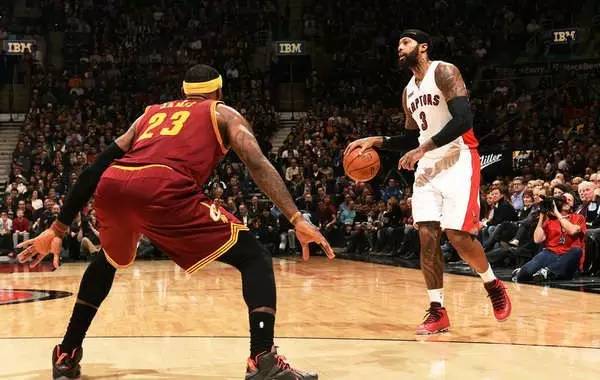 篮球教学如何正确的拍球,篮球教学如何正确传球