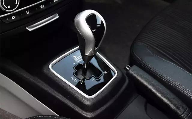 东南菱悦v3所有配件,东南菱悦V3拆车件