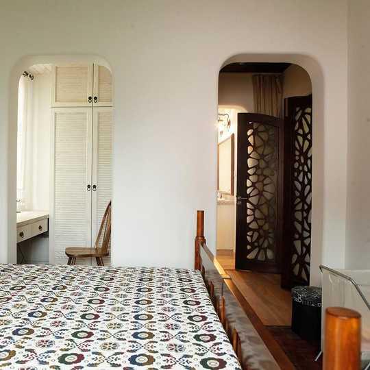 新入户门开门声音很响怎么解决,入户门有声响需要换门吗