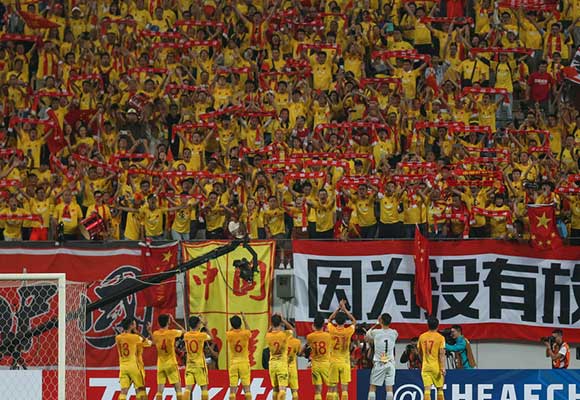 国足0:3惨败伊朗后面的路怎么走,1997年国足十强赛输伊朗的转折点