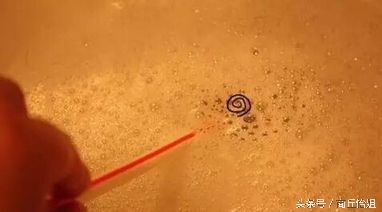 0元生活小妙招，家里的洗手盆容易堵，一根吸管解决它！