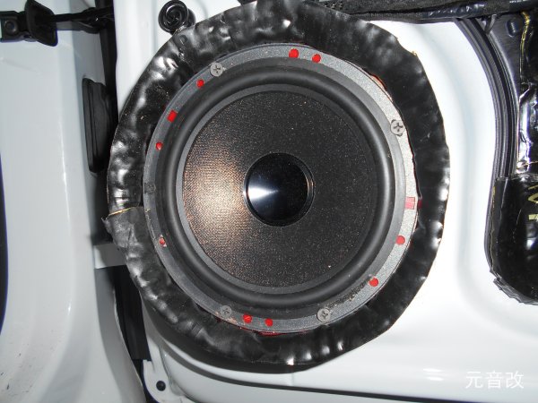 尚酷全车隔音升级音响,大众尚酷改装音响炸街车
