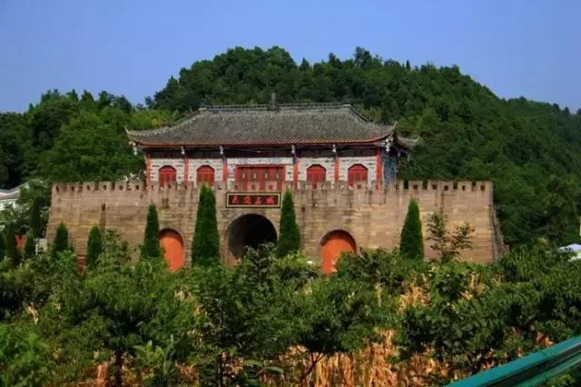 成都附近适合秋游的地方,成都秋游好去处