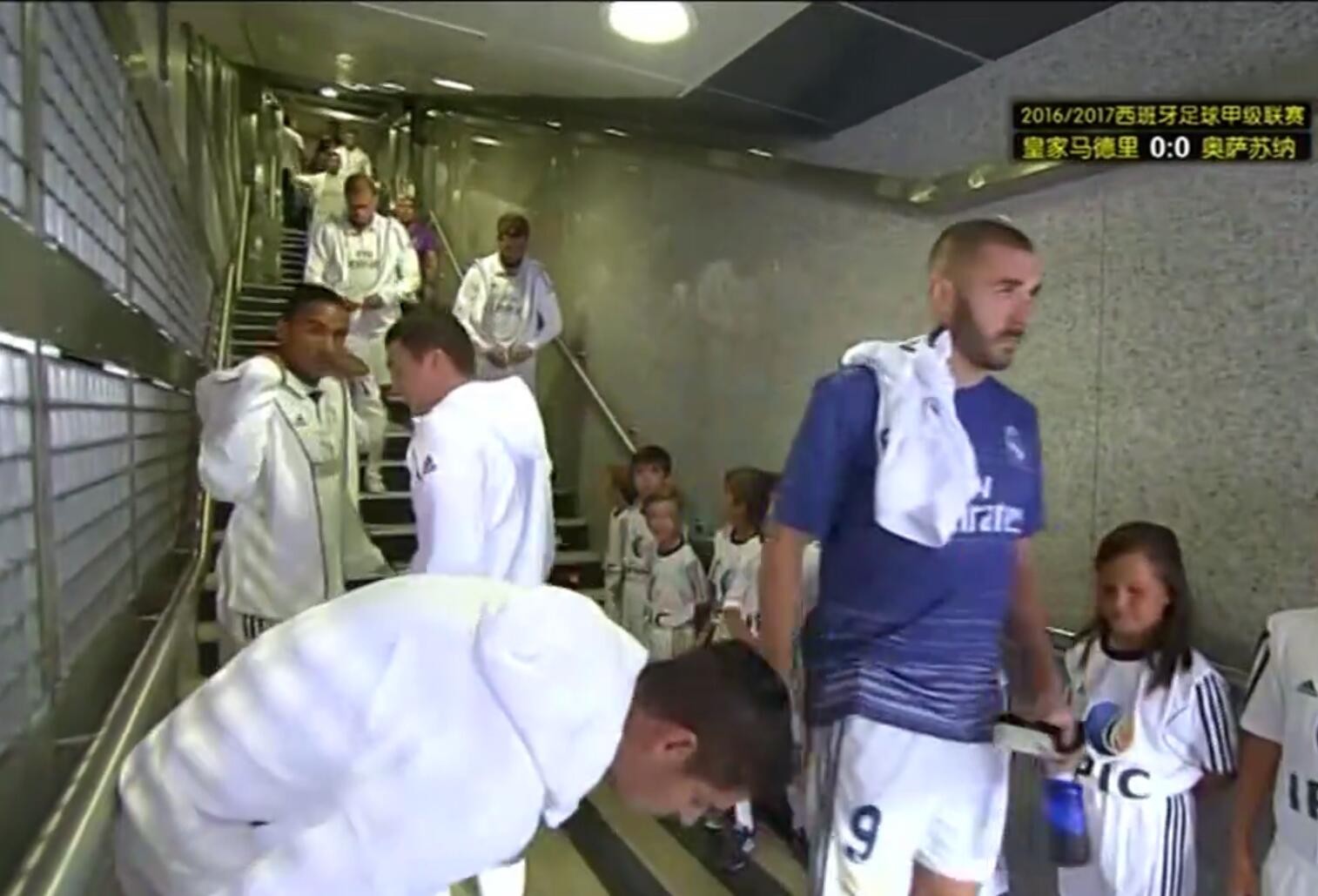 这个周末皇马曼联拜仁等俱乐部轮番为这件夹克上演了卖家秀