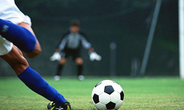 写在中国队次战之后：一部足球游戏的正版授权可以分为几种？下