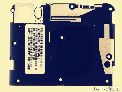 小米5位插线板拆解,小米5pro拆解