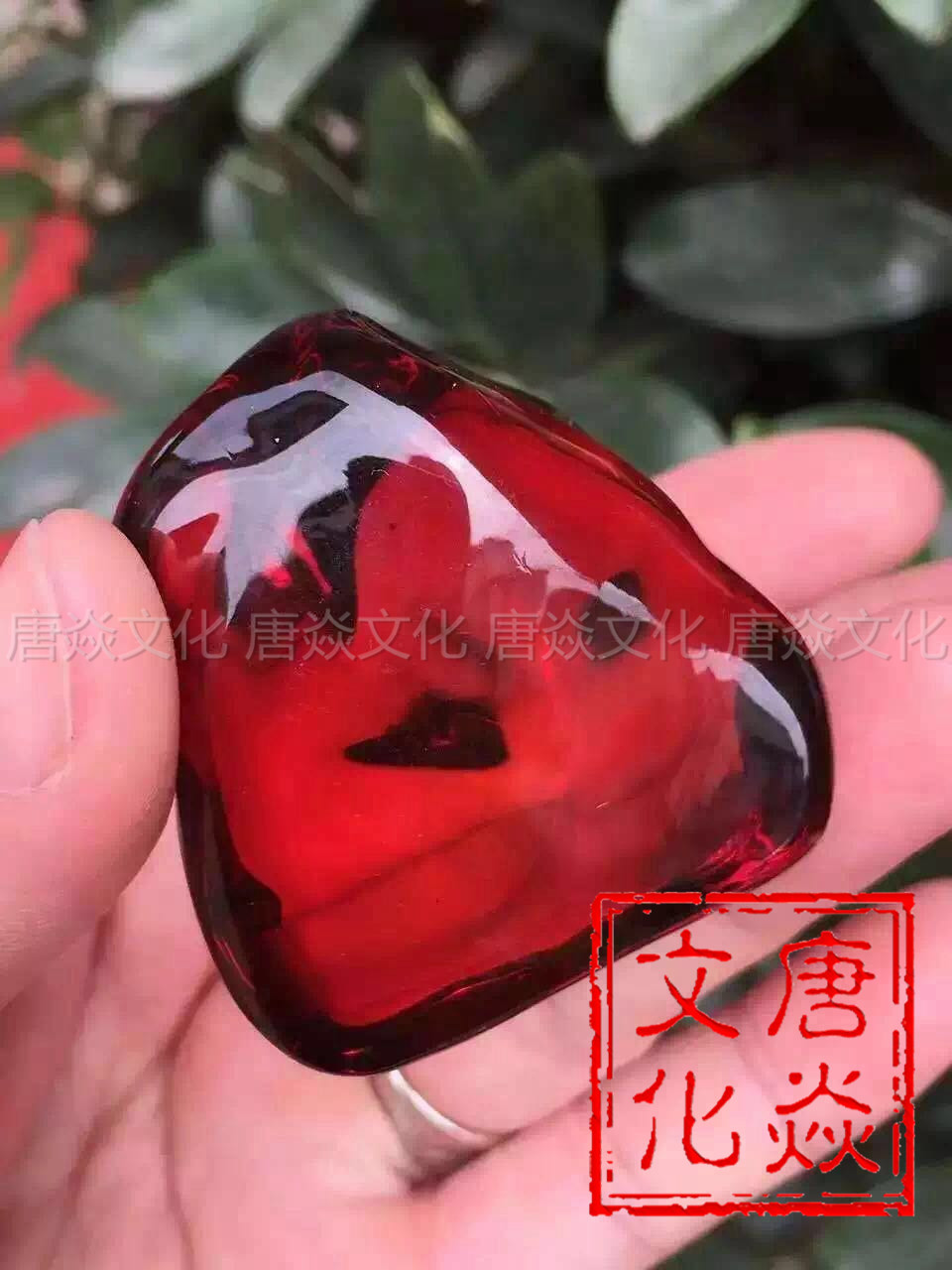 缅甸琥珀棕血珀怎么鉴定真假,琥珀中血珀的价值