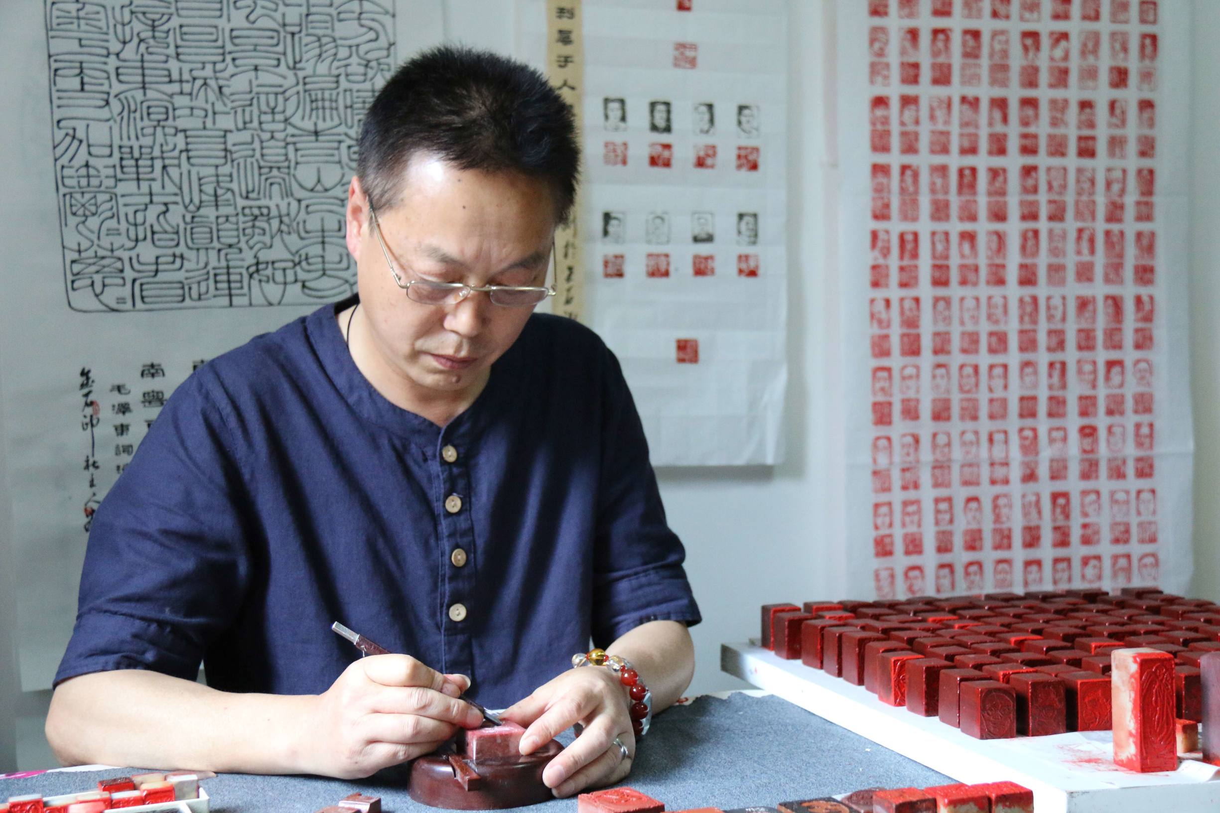 用书法传播传统文化英文,用书画宣传家乡