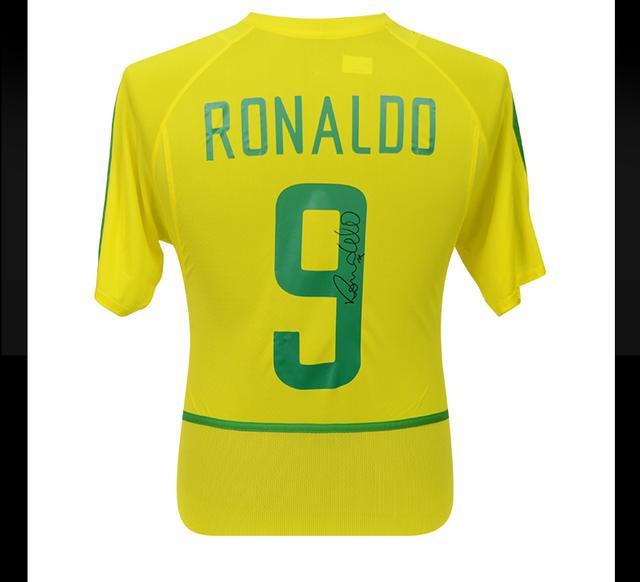 一言不合露狼牙，足坛五大光头狼性巨星