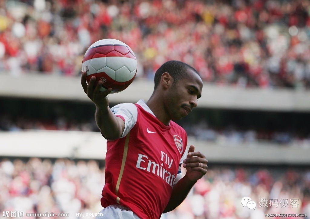 娜娜传奇巨星亨利评判车车主教练孔蒂！