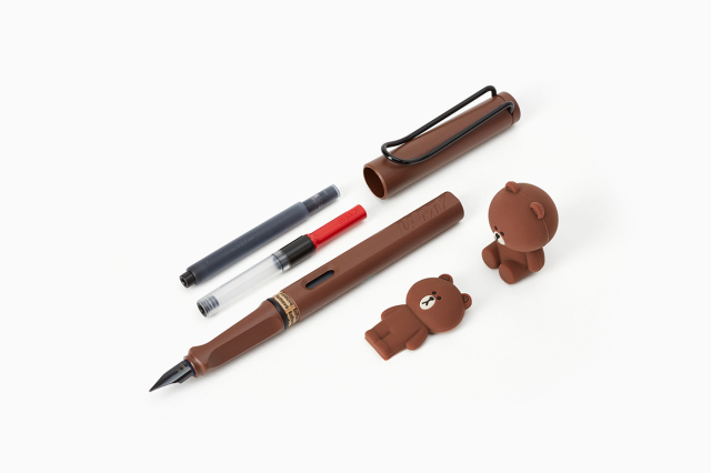 凌美布朗熊钢笔怎么装墨水,凌美钢笔布朗熊开箱