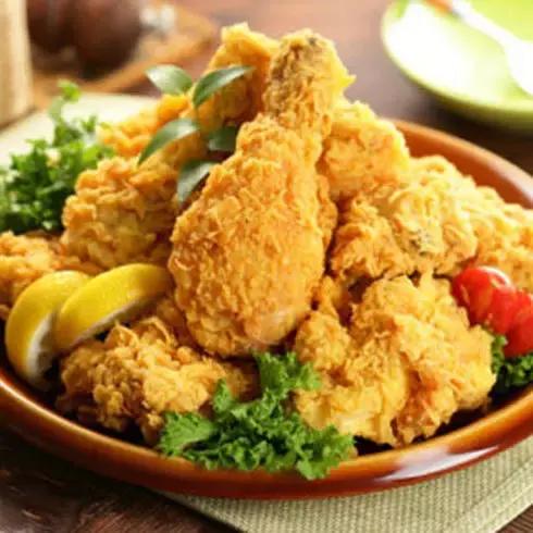 脸上突然冒出一堆大痘痘什么原因,脖子后面脸上都长了很多红色痘痘