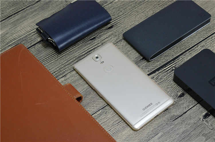 金立m6plus多大屏幕,金立m6plus玩吃鸡