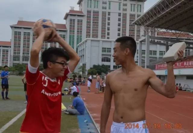 因为你不跑步所以你不懂,因为你不打篮球你根本就不懂伤病