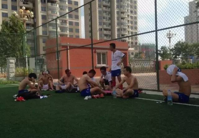 因为你不跑步所以你不懂,因为你不打篮球你根本就不懂伤病