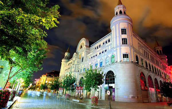 人气爆棚国际购物中心,年轻人必去的购物中心