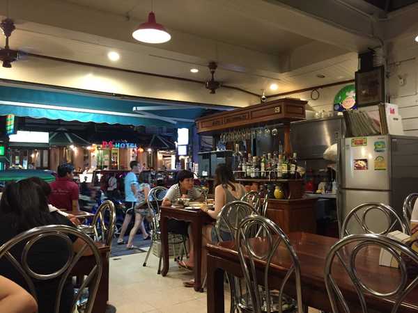 那个船长长大了,第一段*途征**：普吉岛