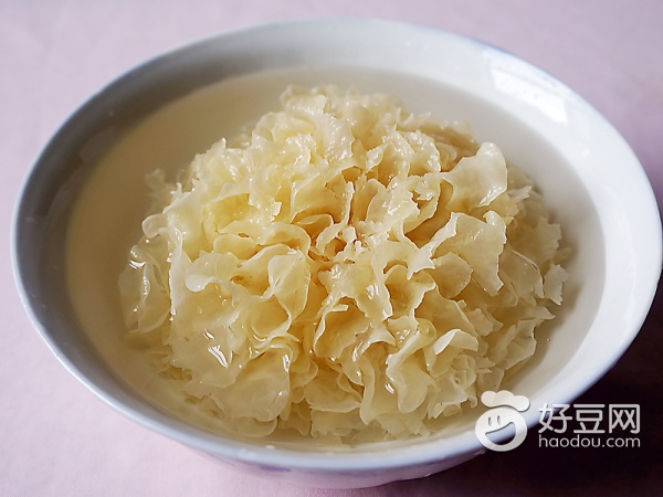 黑白木耳搭配有妙用,黑木耳怎么炒吃补血最好