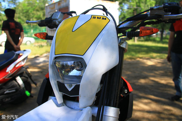 越野车选手视频,越野车试驾赛道