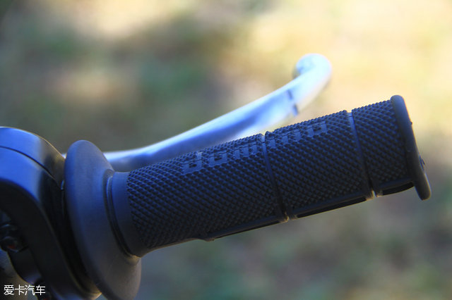 越野车选手视频,越野车试驾赛道