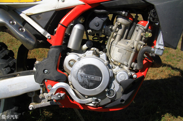 越野车选手视频,越野车试驾赛道