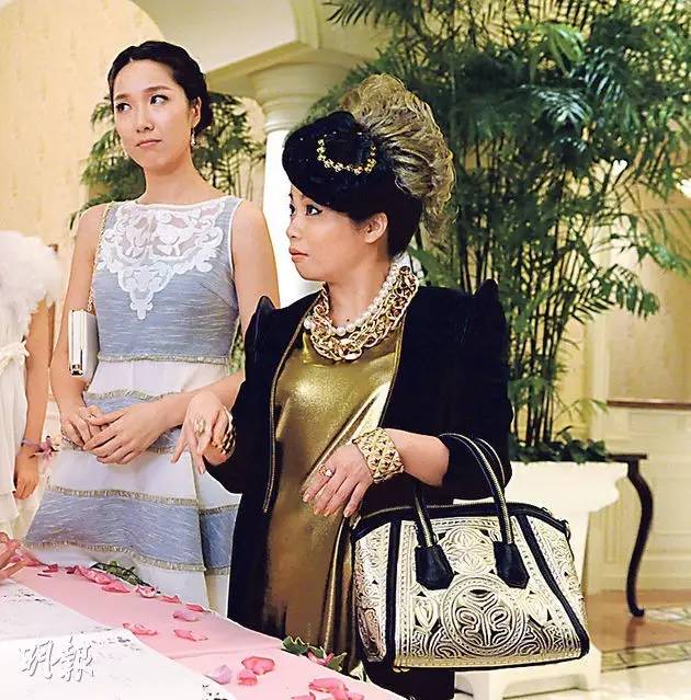 余文乐公开恋情了吗,小仪余文乐