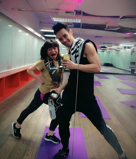 余文乐公开恋情了吗,小仪余文乐