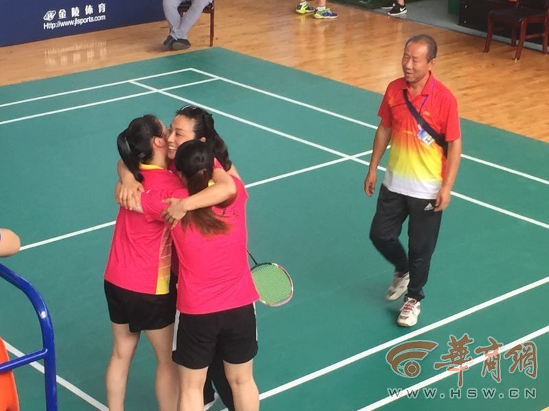 渭南市女子羽毛球单打,渭南打羽毛球女的