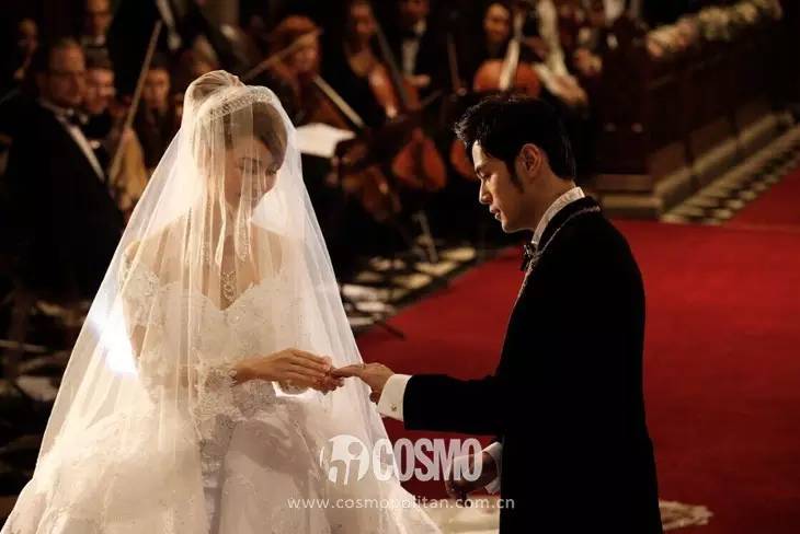 穿3k块和30w的婚纱结婚，谁更幸福？