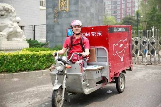 ceo在公司困难的时候该怎么办,ceo应该怎么解决不服自己的员工