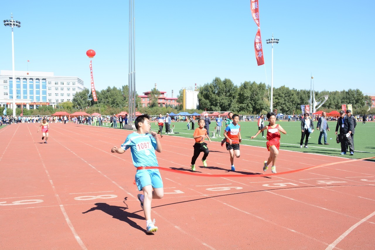 牙克石中小学运动会,牙克石市第四小学27届田径运动会