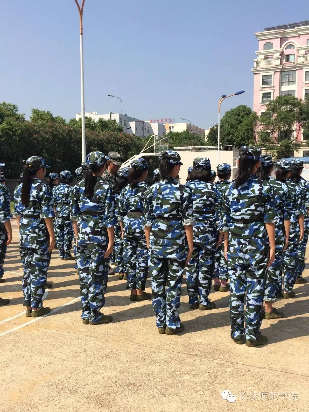 军训|简单点，军训的方式简单点