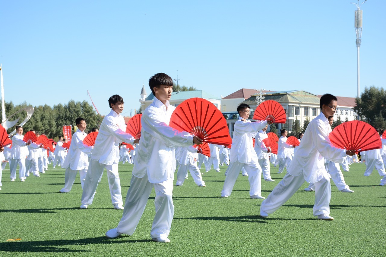 牙克石中小学运动会,牙克石市第四小学27届田径运动会