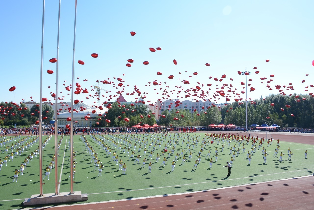 牙克石中小学运动会,牙克石市第四小学27届田径运动会