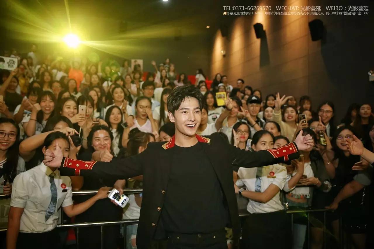 他来头不小！来郑宣传两名总监先后陪同~,高清图