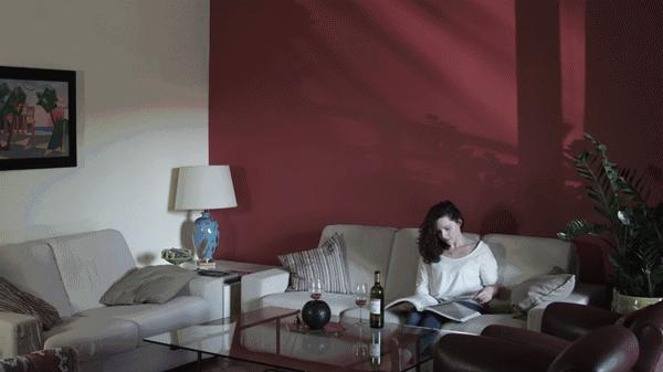 你拿镜子晃人时，有人用它点亮地下室居住者的家，为100万人带去温暖的阳光！