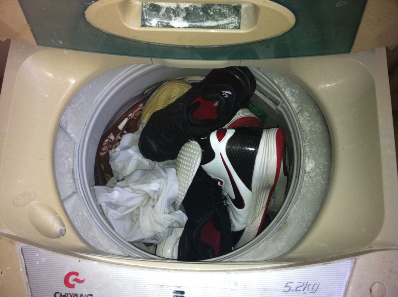 关于球鞋清洁和保养有什么想法,球鞋清洗和球鞋深度清洗