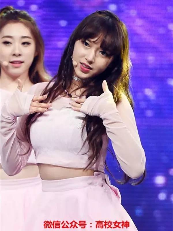 宇宙少女惊艳全场,宇宙少女秀彬开球