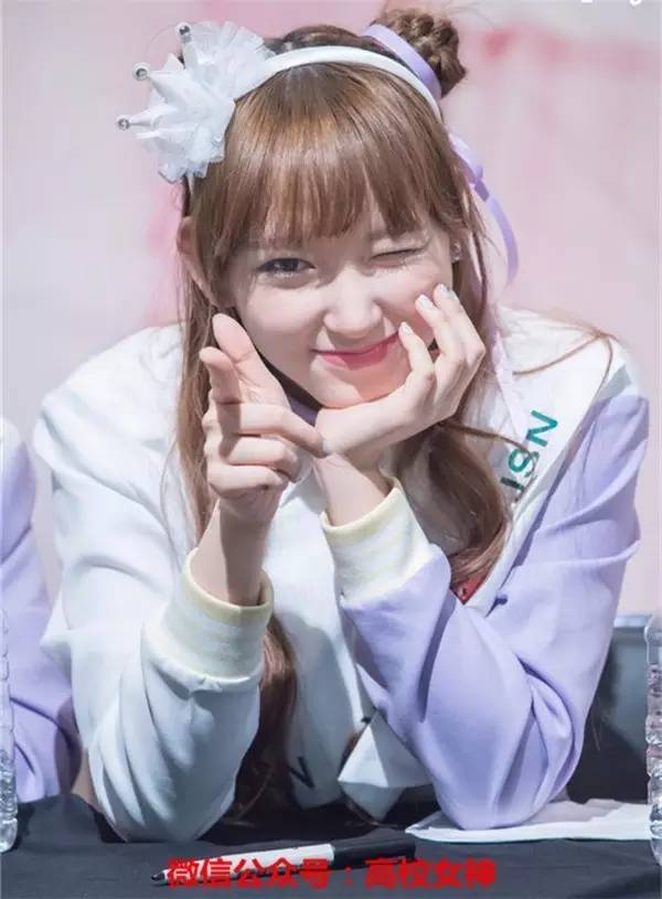 宇宙少女惊艳全场,宇宙少女秀彬开球