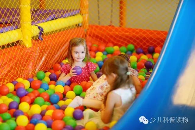 小公举也会有“妇科炎症”？惹祸的居然是家长信赖的。。